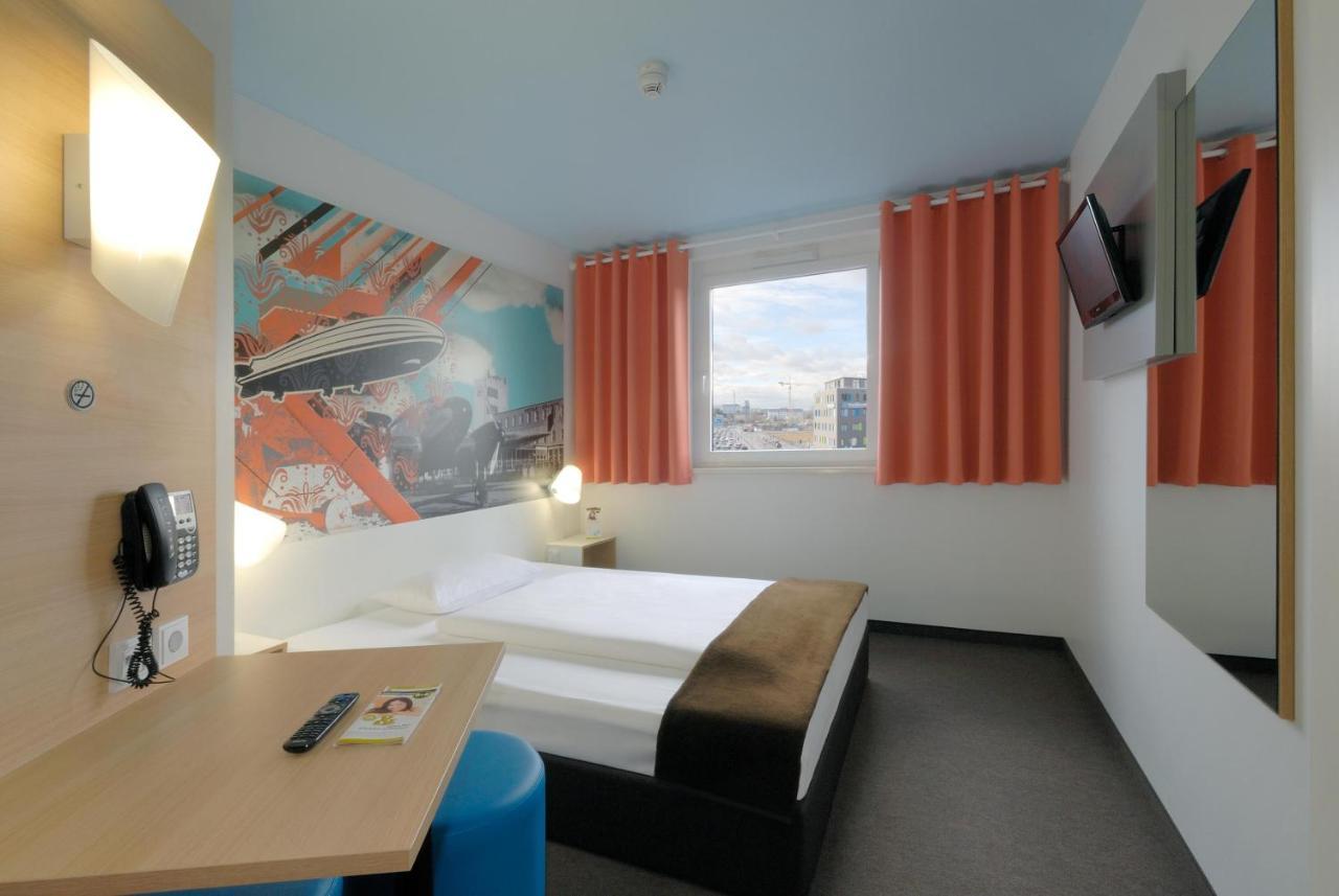 B&B Hotel Böblingen Zewnętrze zdjęcie
